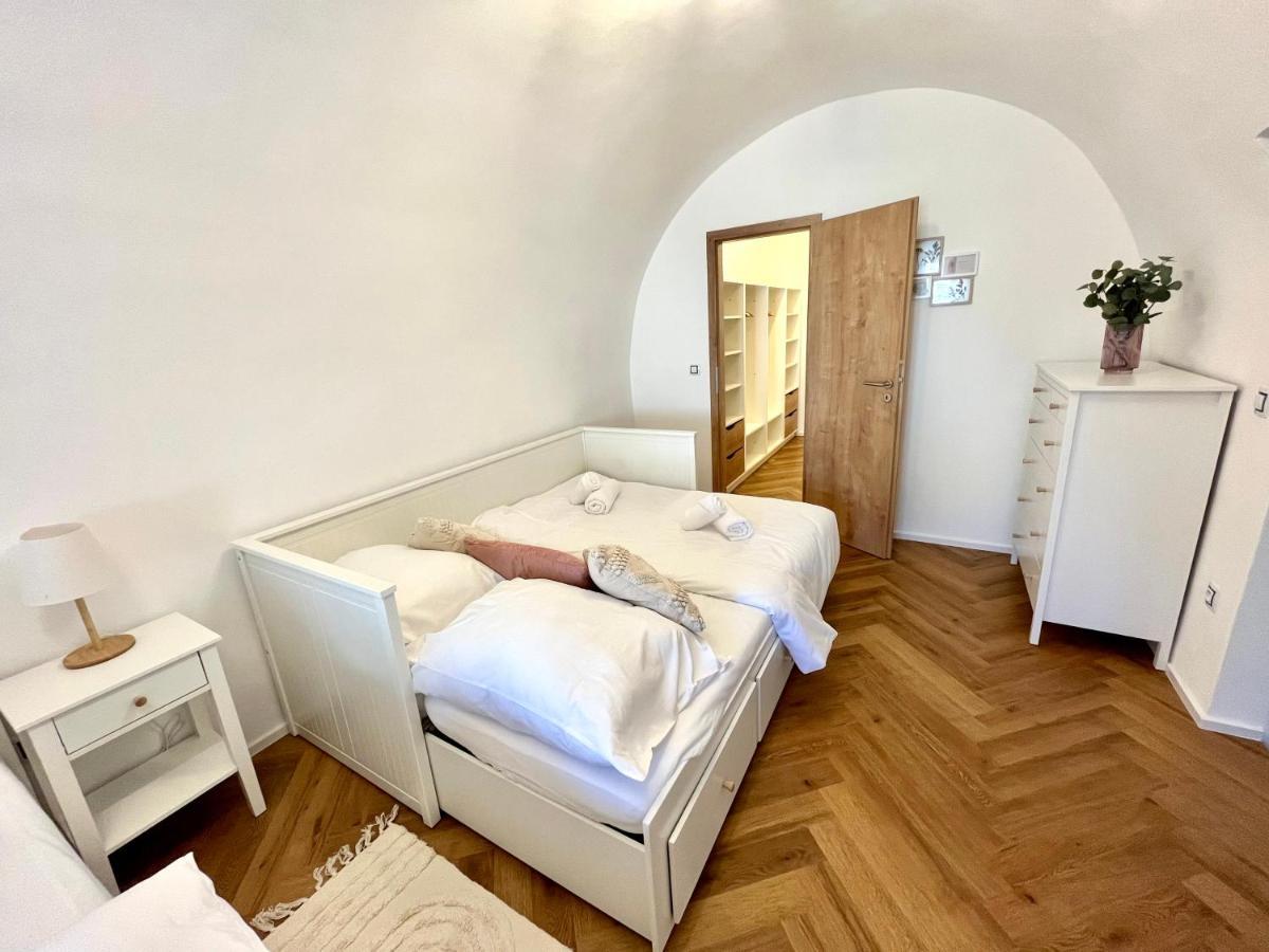 Apartmán Elen Nove Mesto nad Metuji Exterior foto